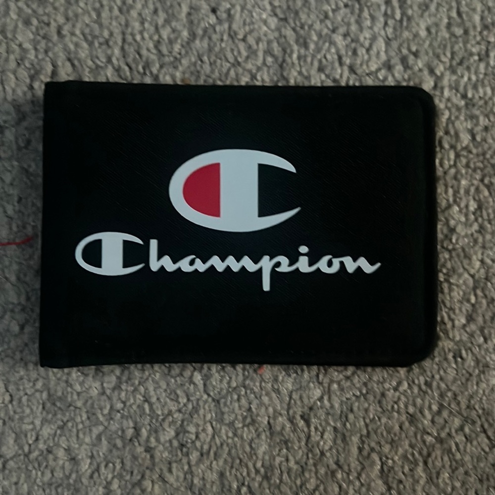 Champion Graphic Bifold Wallet (Black)